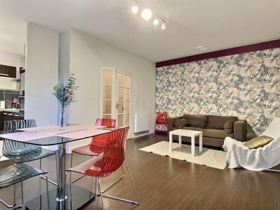 Appartement En Residence, Blois Exterior photo